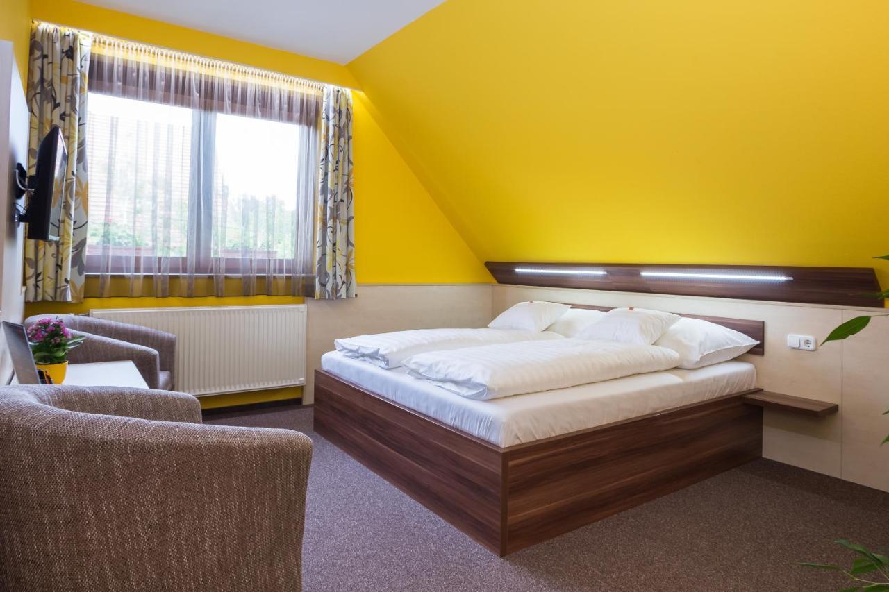 Hotel Mayer Alsooers Bagian luar foto