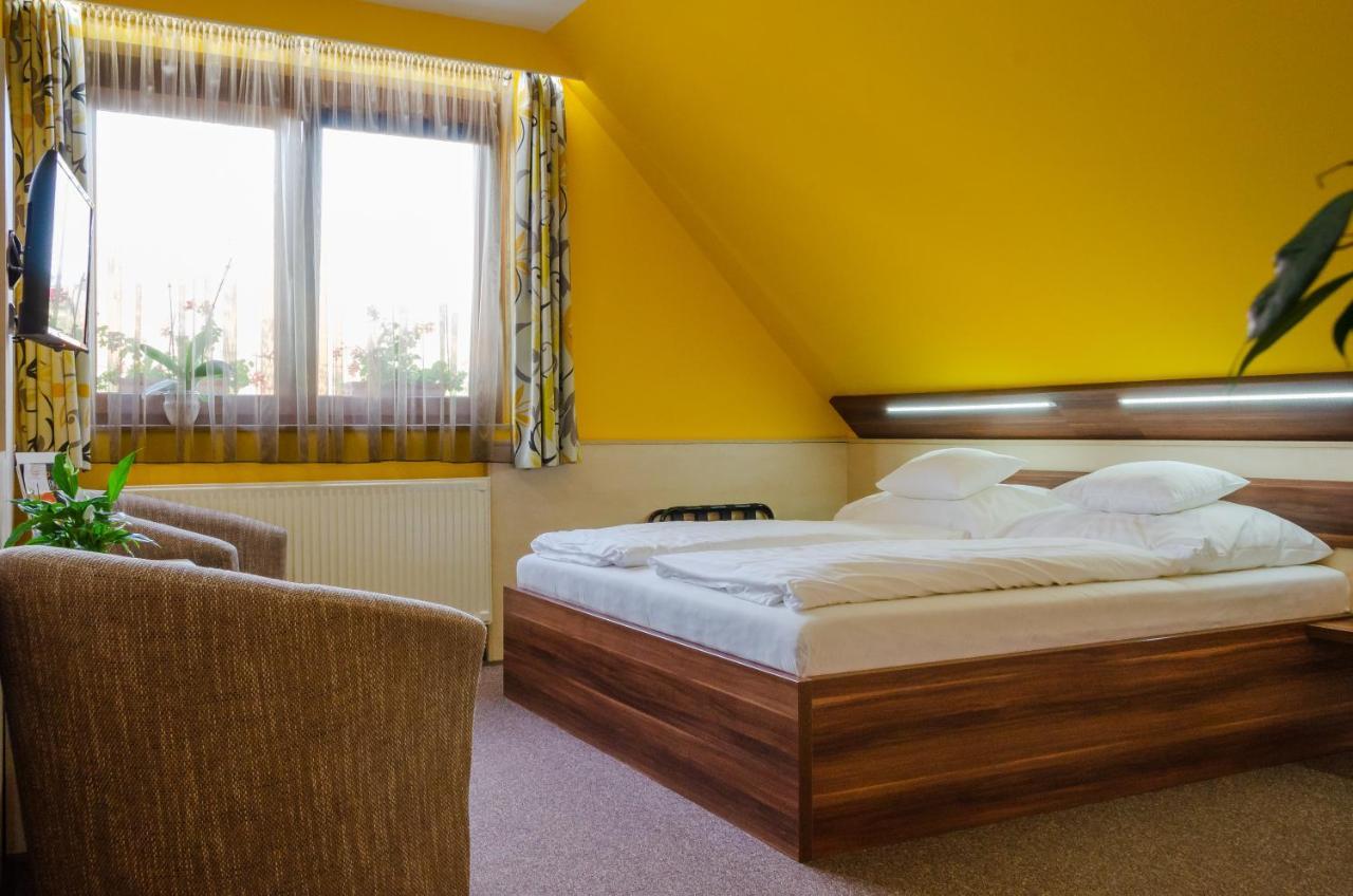 Hotel Mayer Alsooers Bagian luar foto