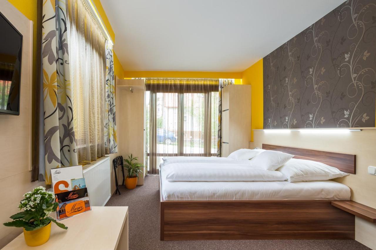 Hotel Mayer Alsooers Bagian luar foto