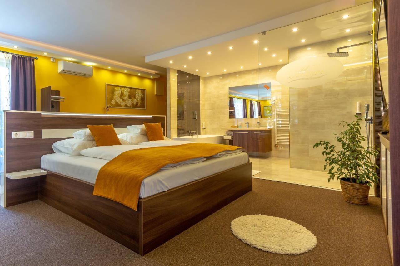 Hotel Mayer Alsooers Bagian luar foto