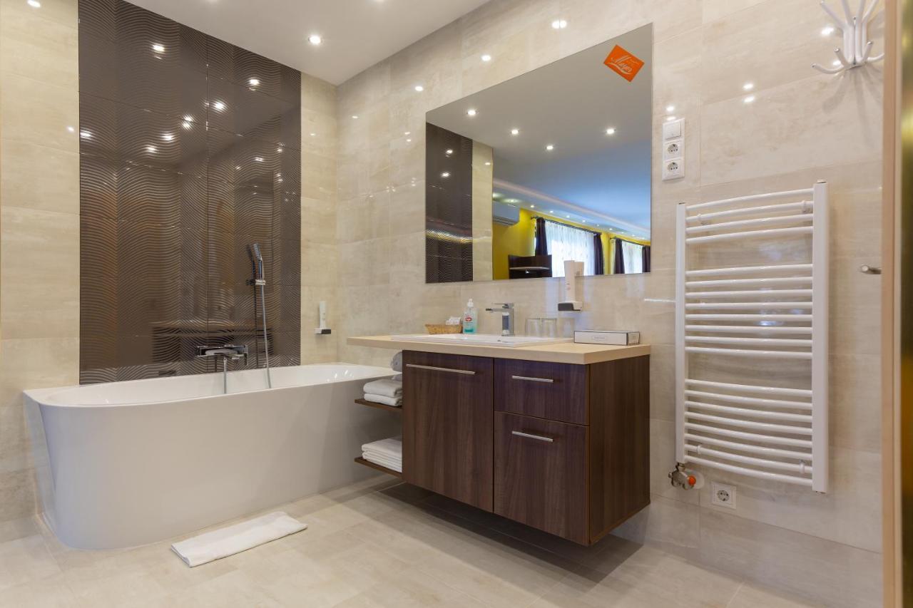 Hotel Mayer Alsooers Bagian luar foto
