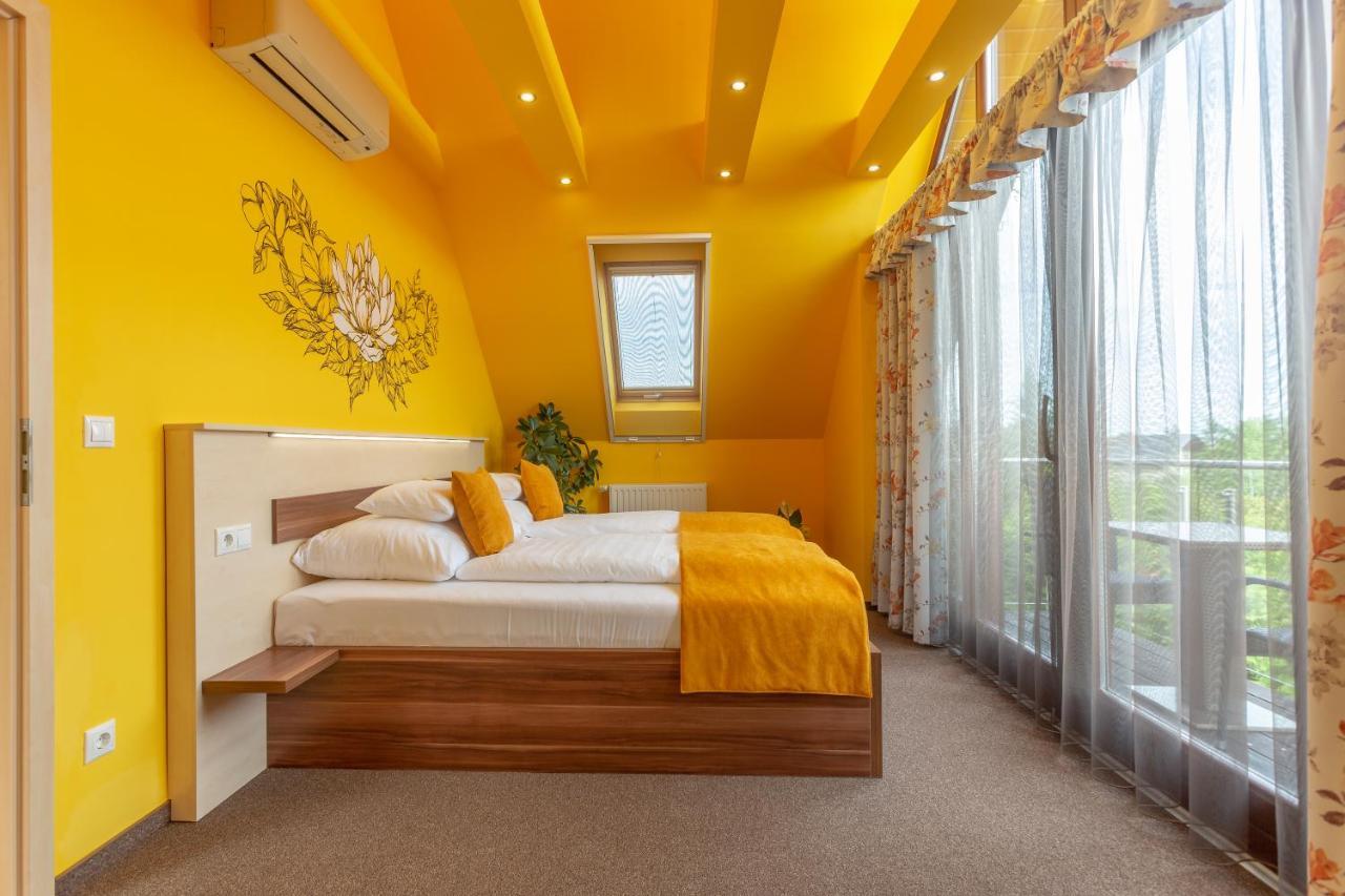 Hotel Mayer Alsooers Bagian luar foto