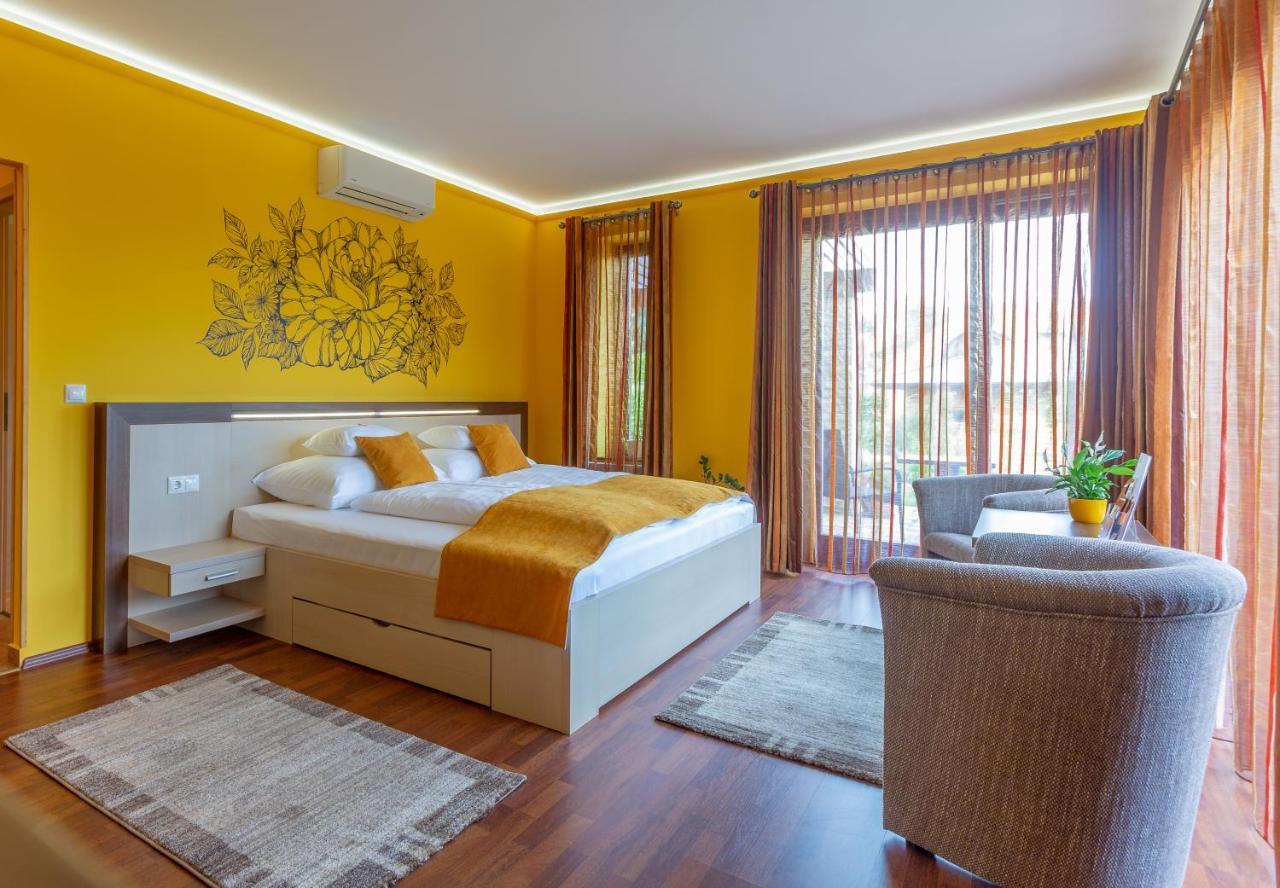 Hotel Mayer Alsooers Bagian luar foto
