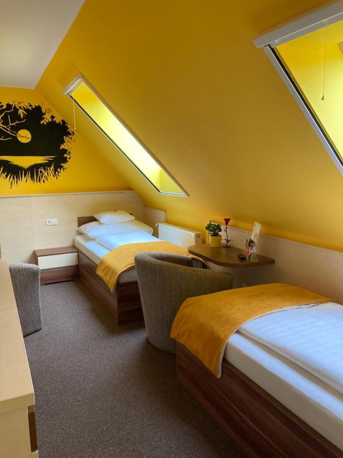 Hotel Mayer Alsooers Bagian luar foto