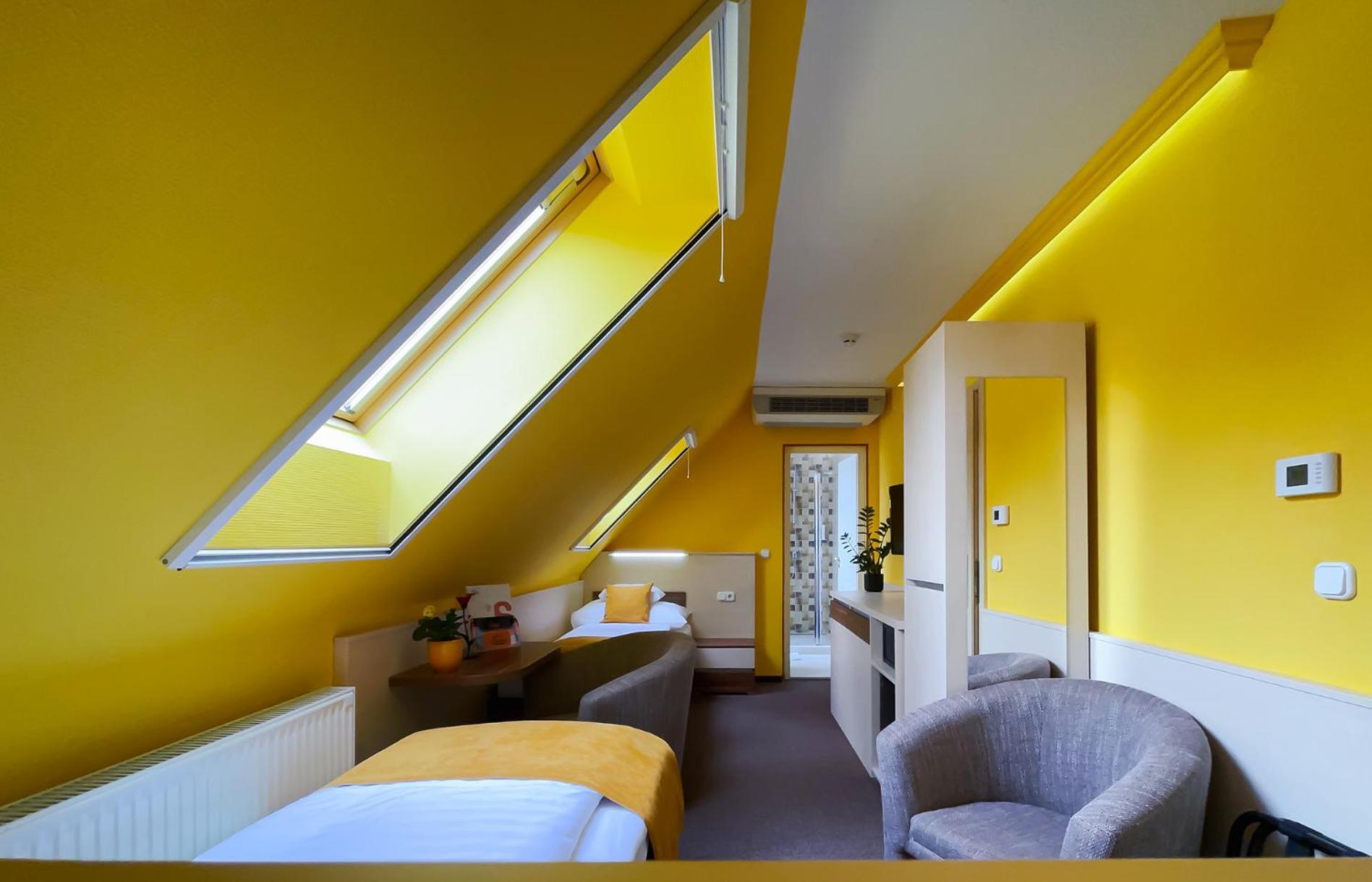 Hotel Mayer Alsooers Bagian luar foto