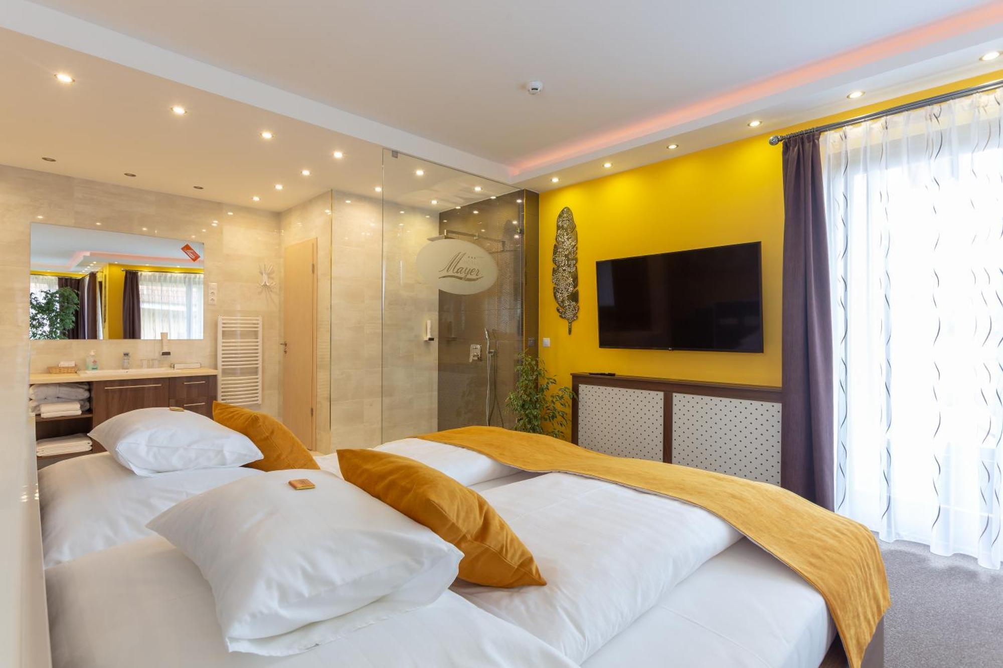 Hotel Mayer Alsooers Bagian luar foto