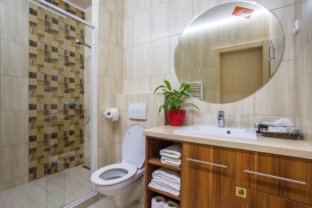 Hotel Mayer Alsooers Bagian luar foto
