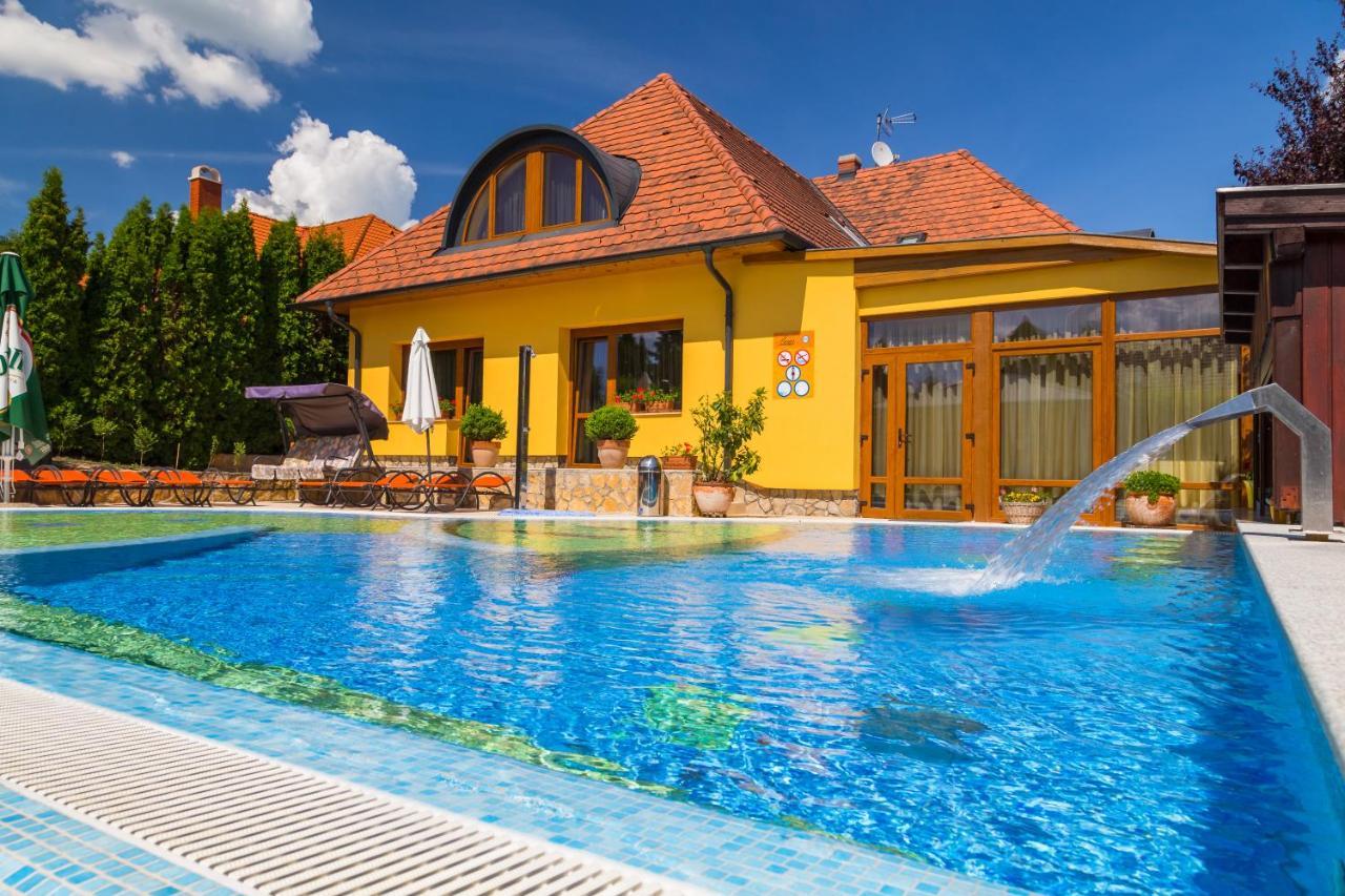 Hotel Mayer Alsooers Bagian luar foto